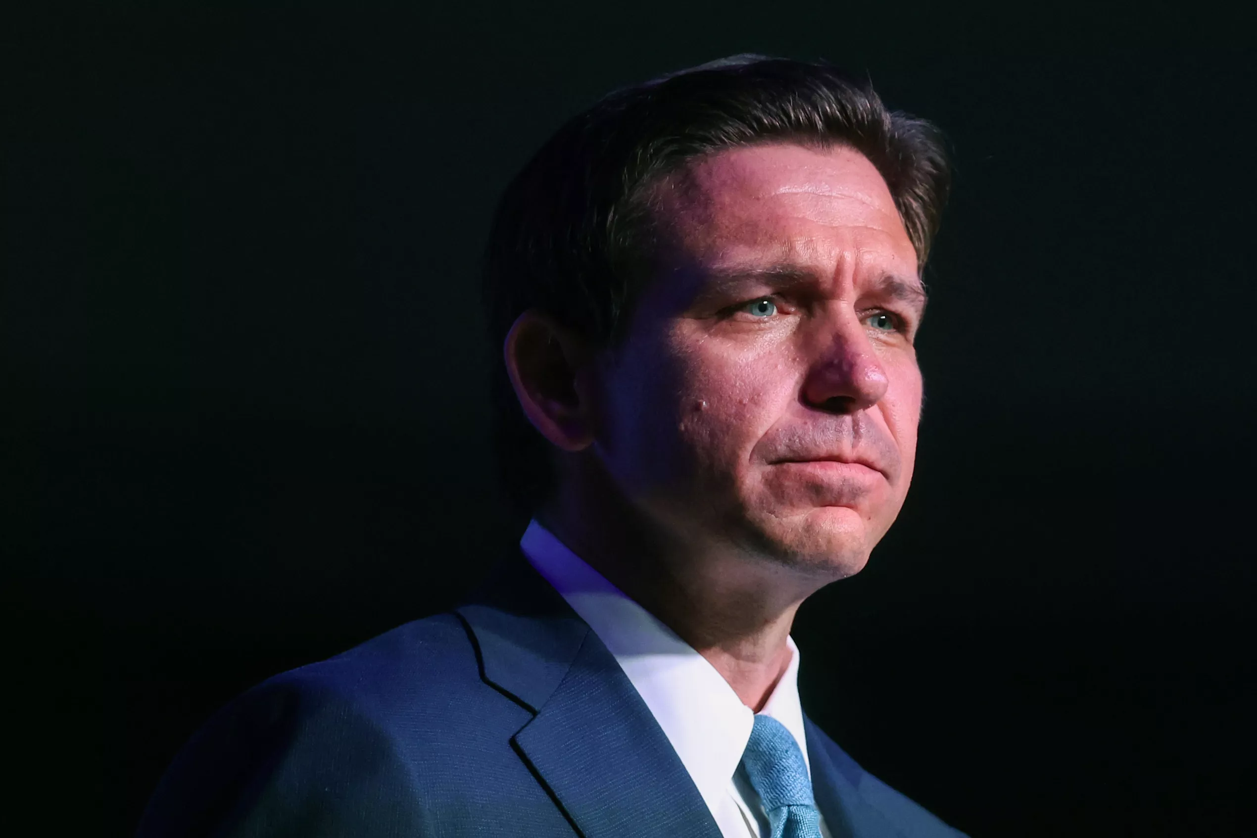 Ron DeSantis Loses Access to 200,000 Supporters - Vimarsana News