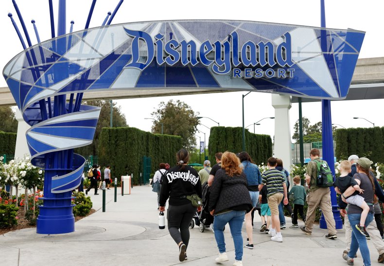 Read Disney Exec's Explanation to Lake Nona-community-on-abondoned-plan