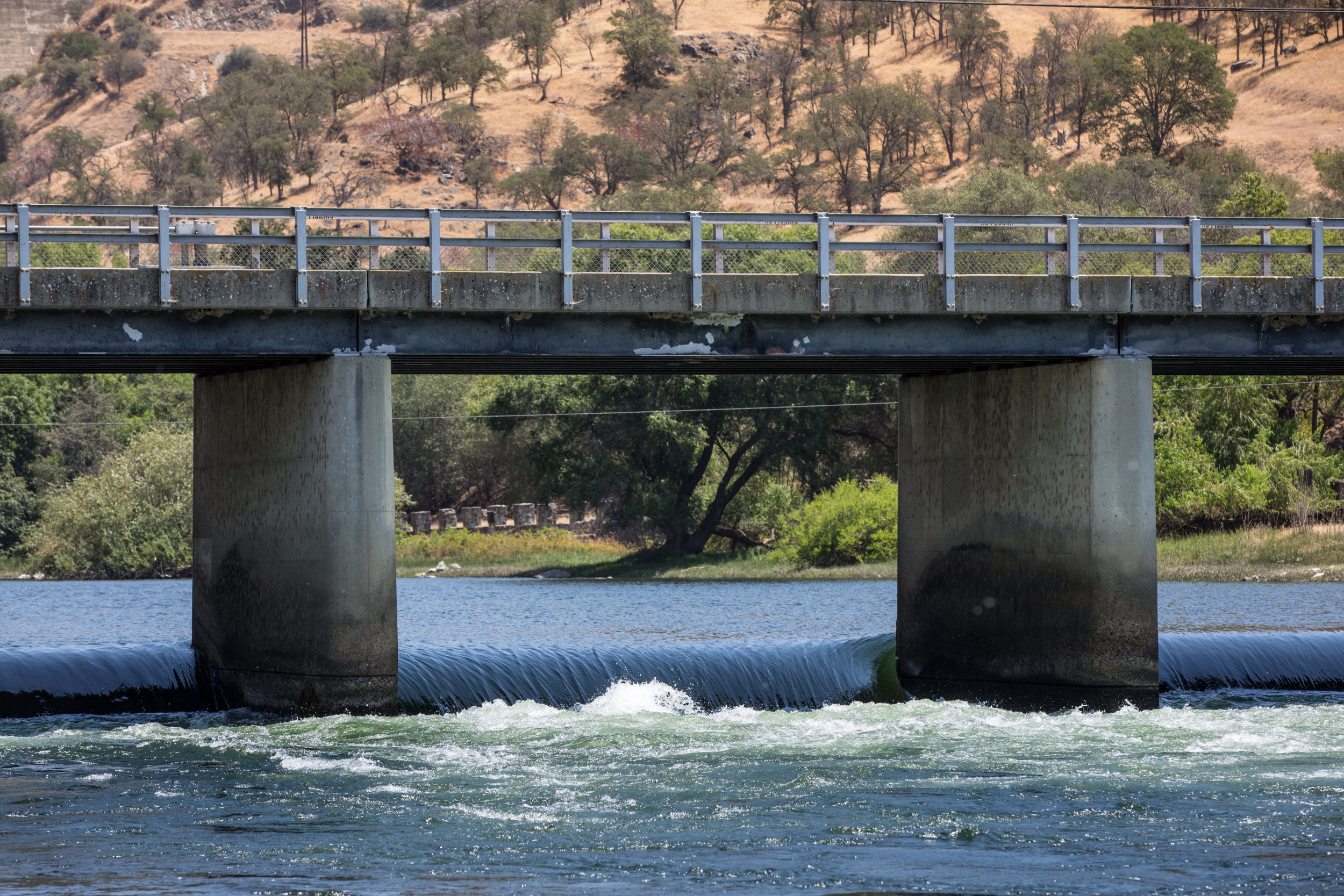 Two Children Swept Away In California River Flooded From Melted Snow   Kings River Bridge Near Pine Flat Dam 