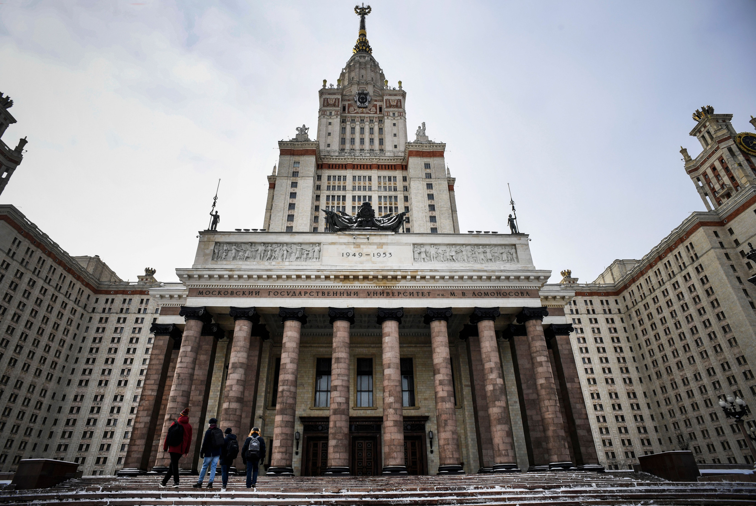 Videos Show 'Free Russia' Flag Floating Over Moscow