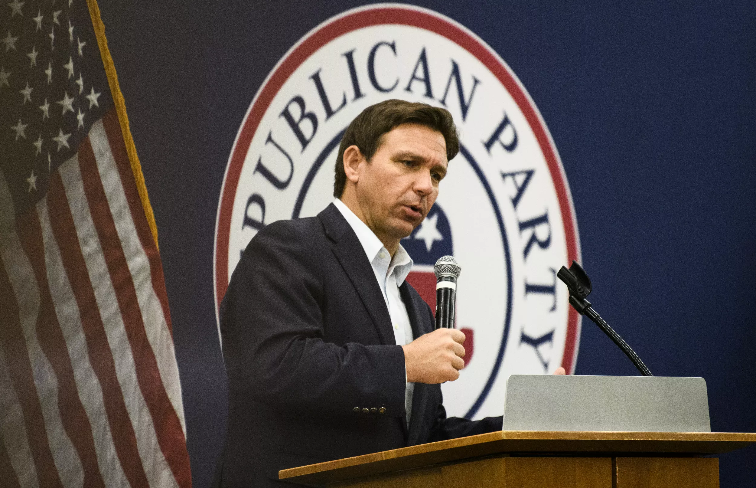 Ron DeSantis-Picked School Board Censured Over 'Unprofessional' Behavior - Vimarsana News