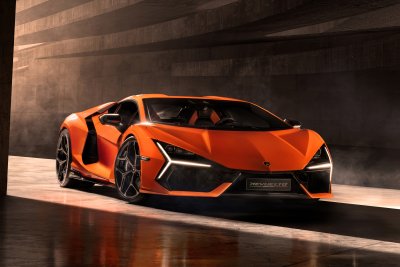 Lamborghini Revuelto Lamborghini Revuelto