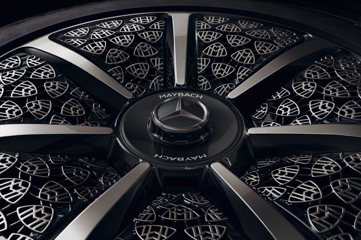 Mercedes-Maybach Night Series