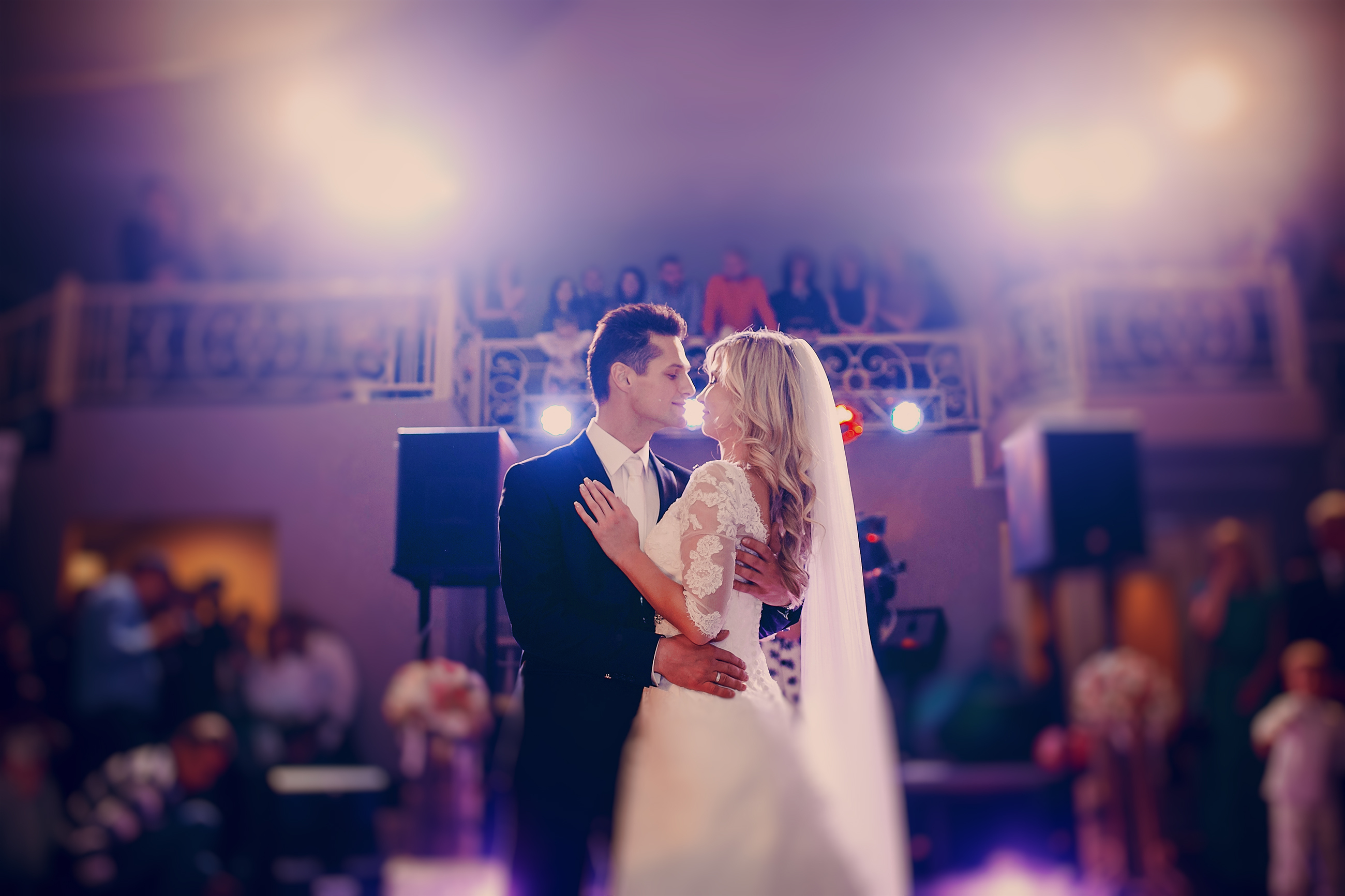 Bride's Sister Captured 'Sneaking Off' Before Couple's First Dance
