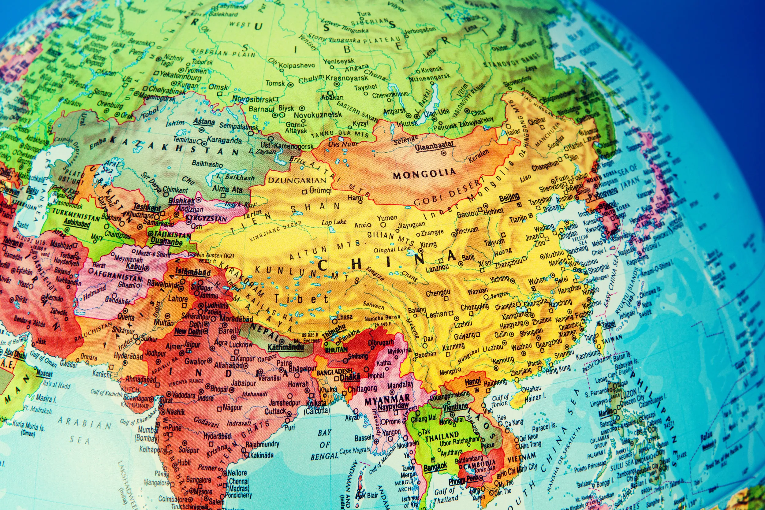 China and India: Important Yet Different - Vimarsana News