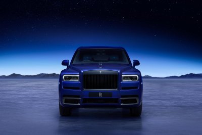 Rolls-Royce Black Badge Collection Cullinan Blue Shadow