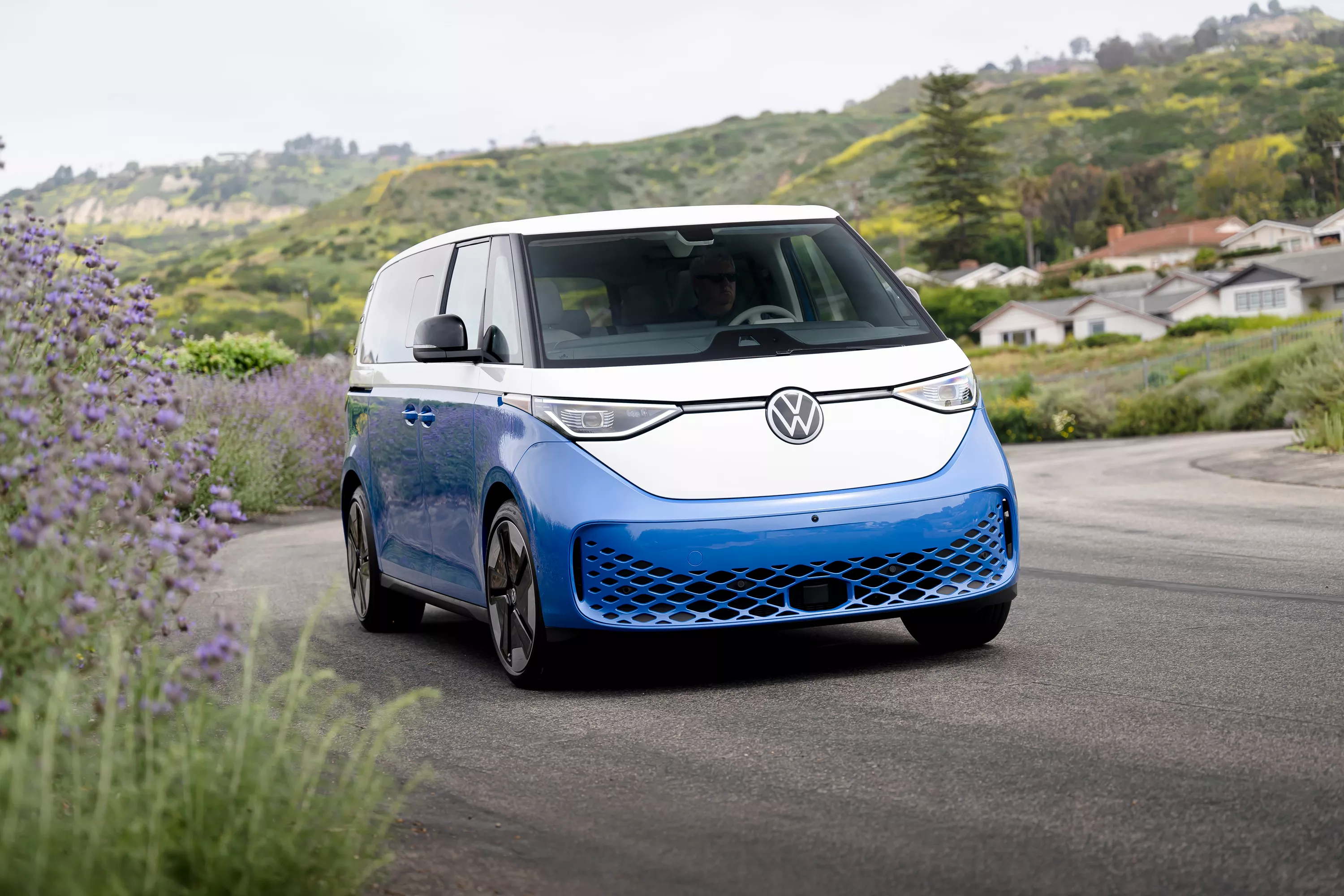Buzz Surrounding Volkswagen Is That the Company Needs a Hit in America - Vimarsana News