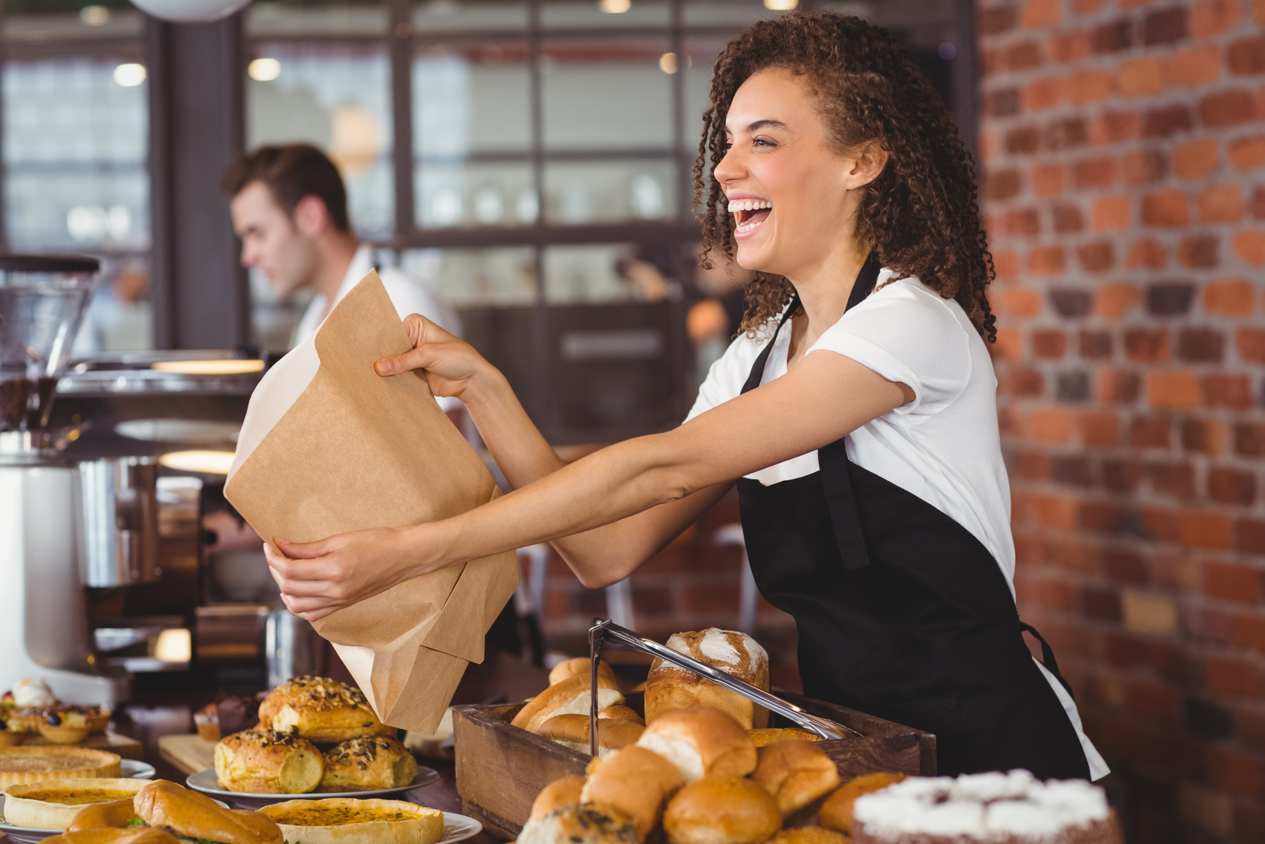 Hotel employee. Сотрудники кафе. Люди в кофейне. Официант. Клиенты в кафе.