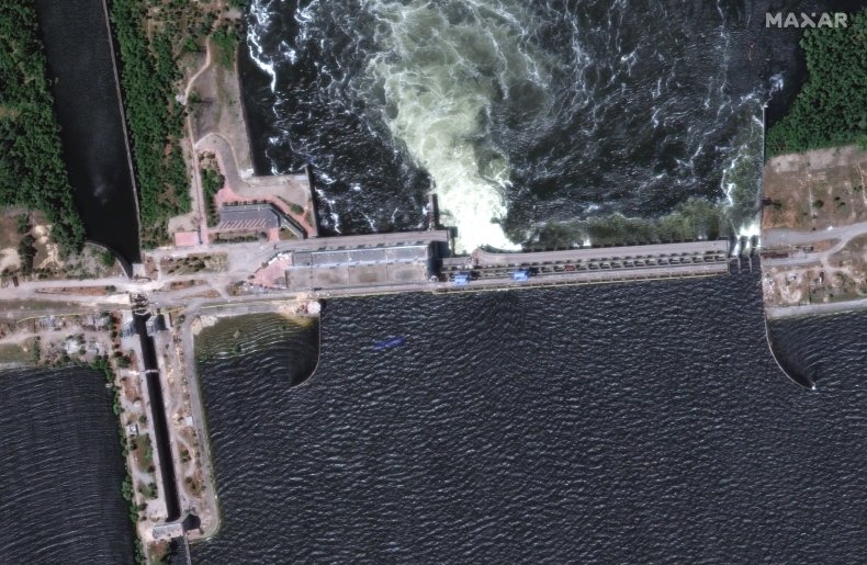 Maxar Kakhovka dam June 5