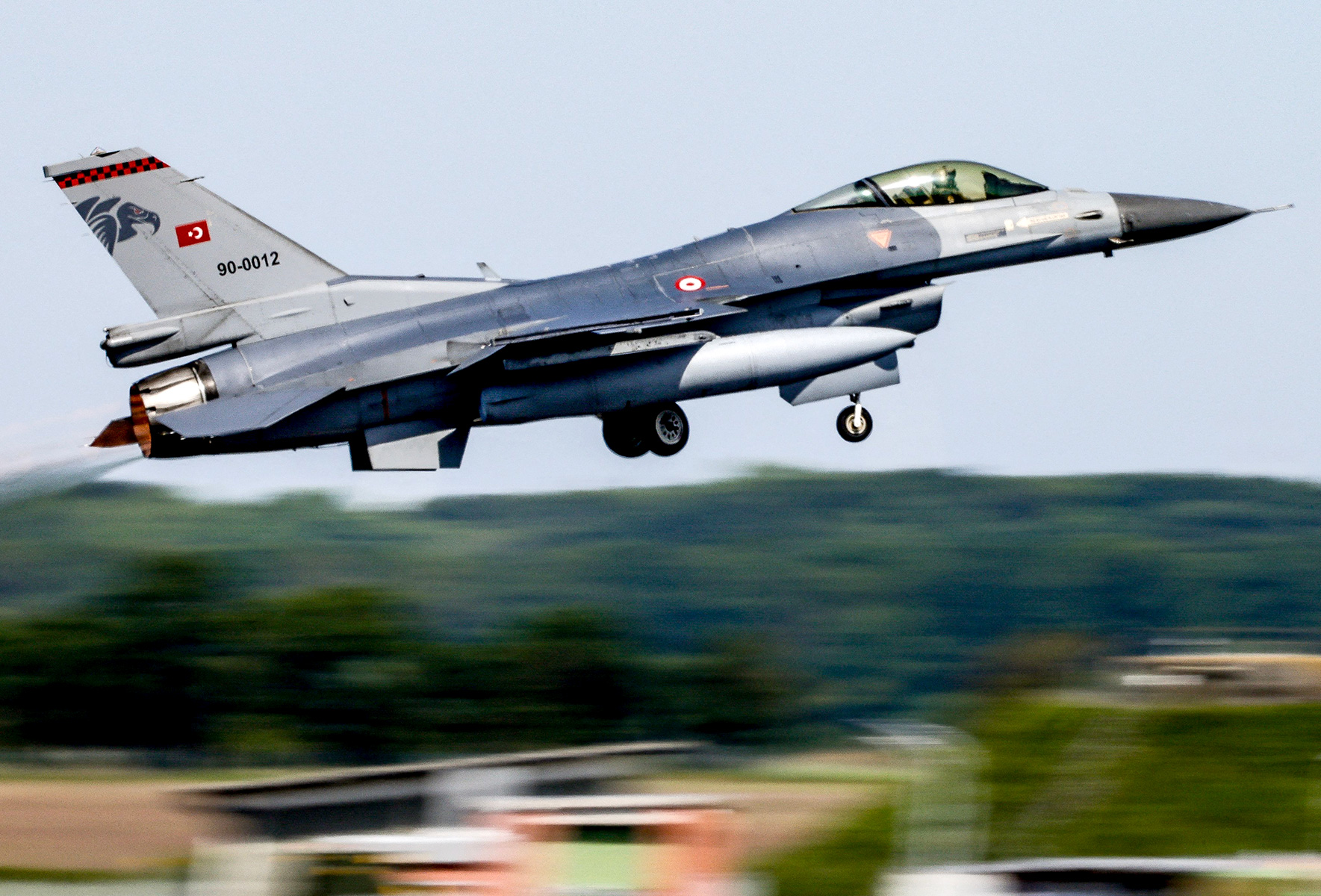 Fighter Pilot Compares Flying F-16s to MiG-29s: 'Different Leagues'