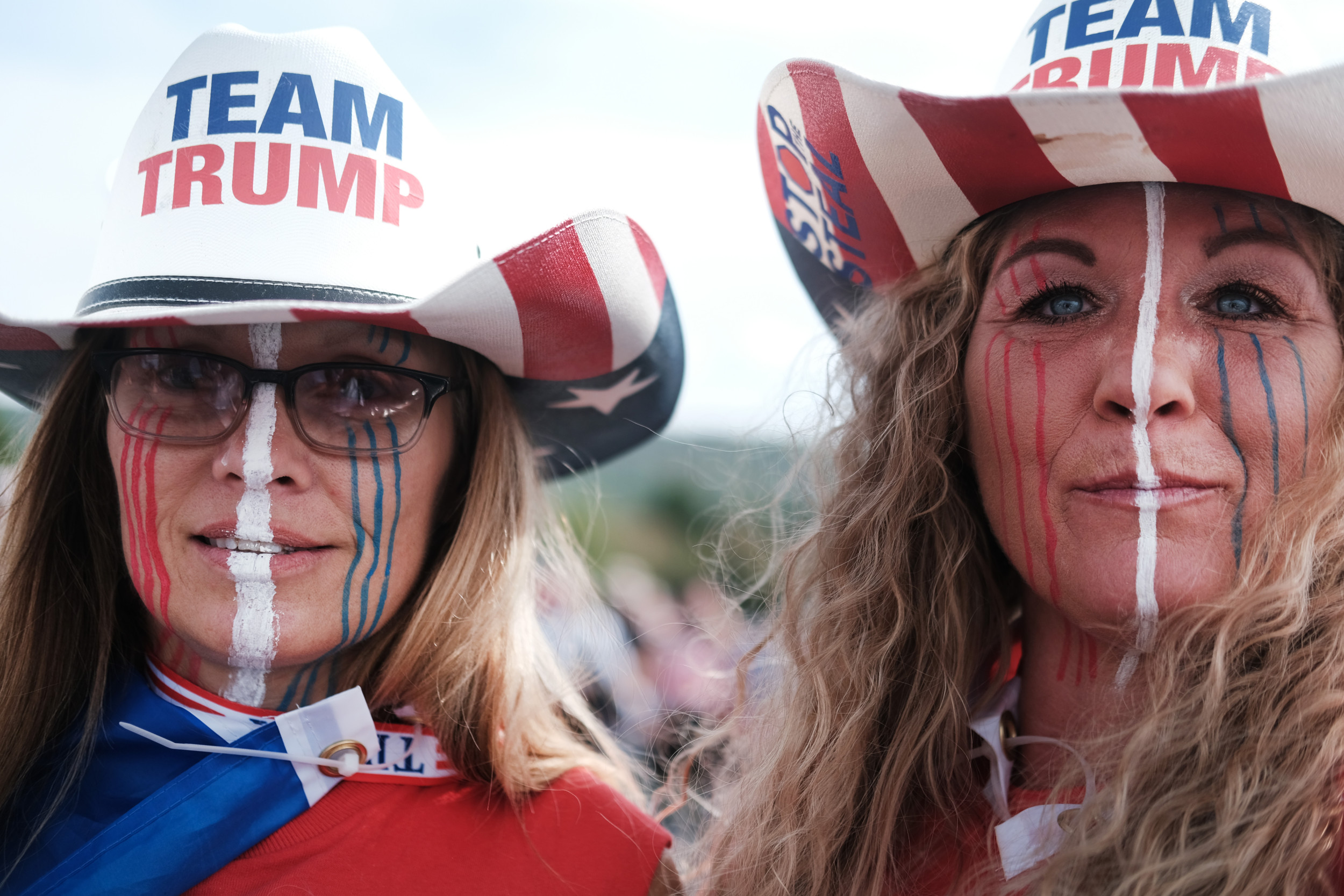 Was Mar-a-Lago Case Judge Aileen Cannon Pictured Wearing 'Team Trump' Hat? - Vimarsana News