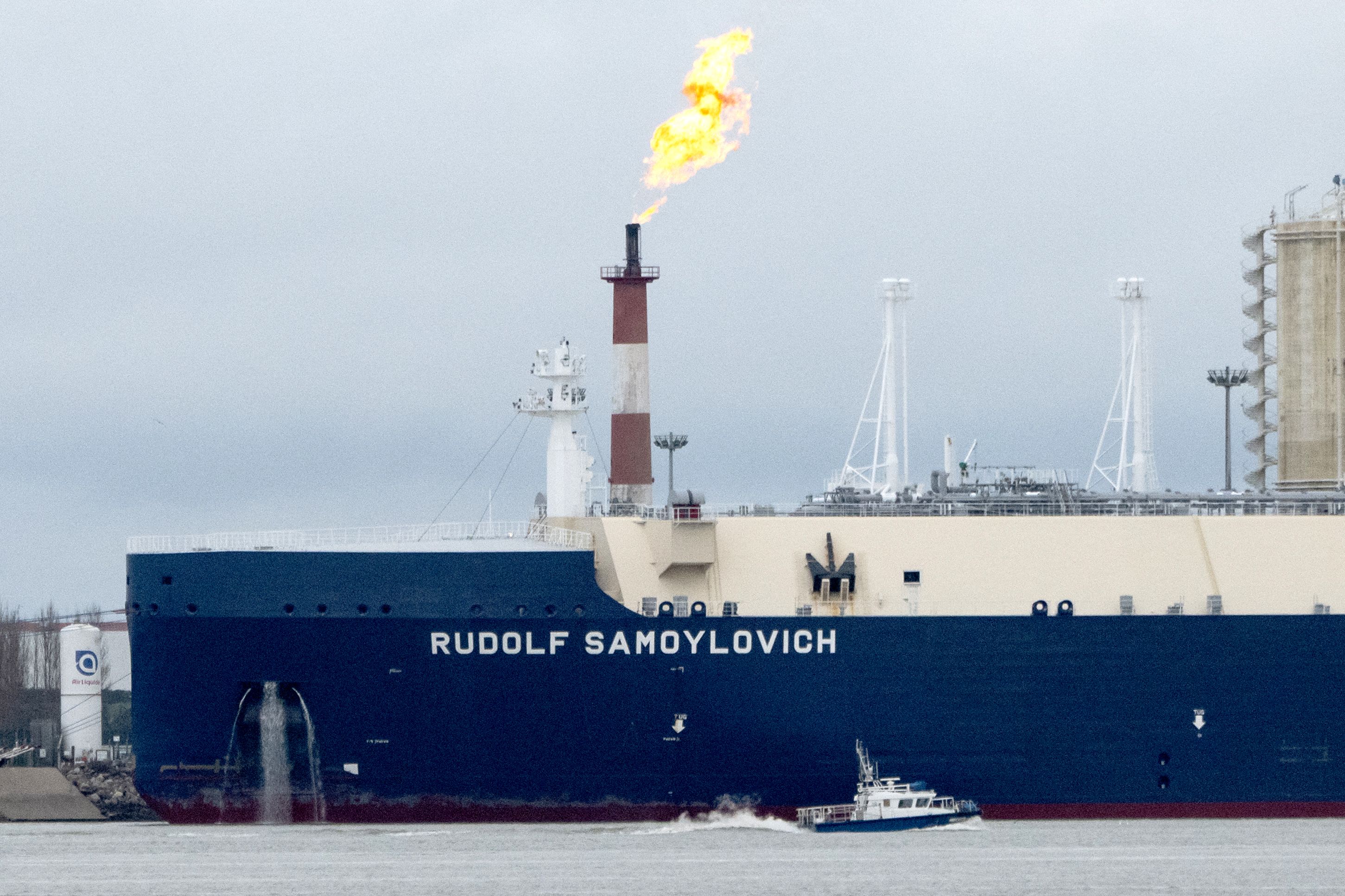 Russian Ships Collide After Captain Gets Drunk - Vimarsana News