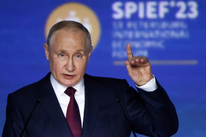 Putin: Strong message on reducing nuclear weapons