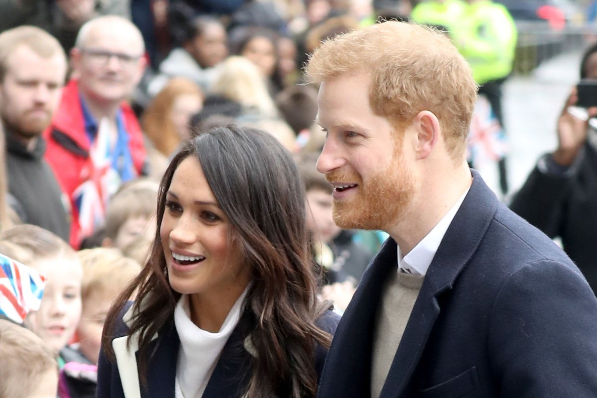 Prince Harry, Meghan Markle Meet Crowds