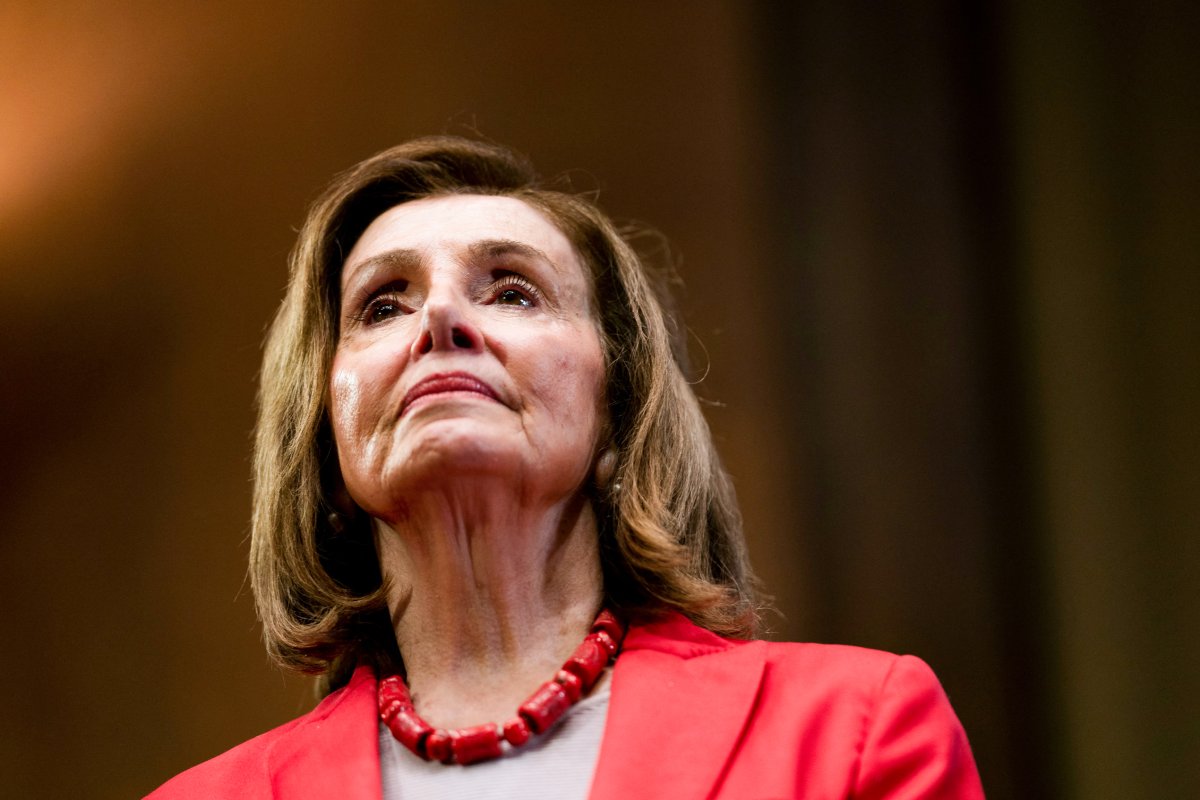 Pelosi Confronts House GOP Catering to Trump