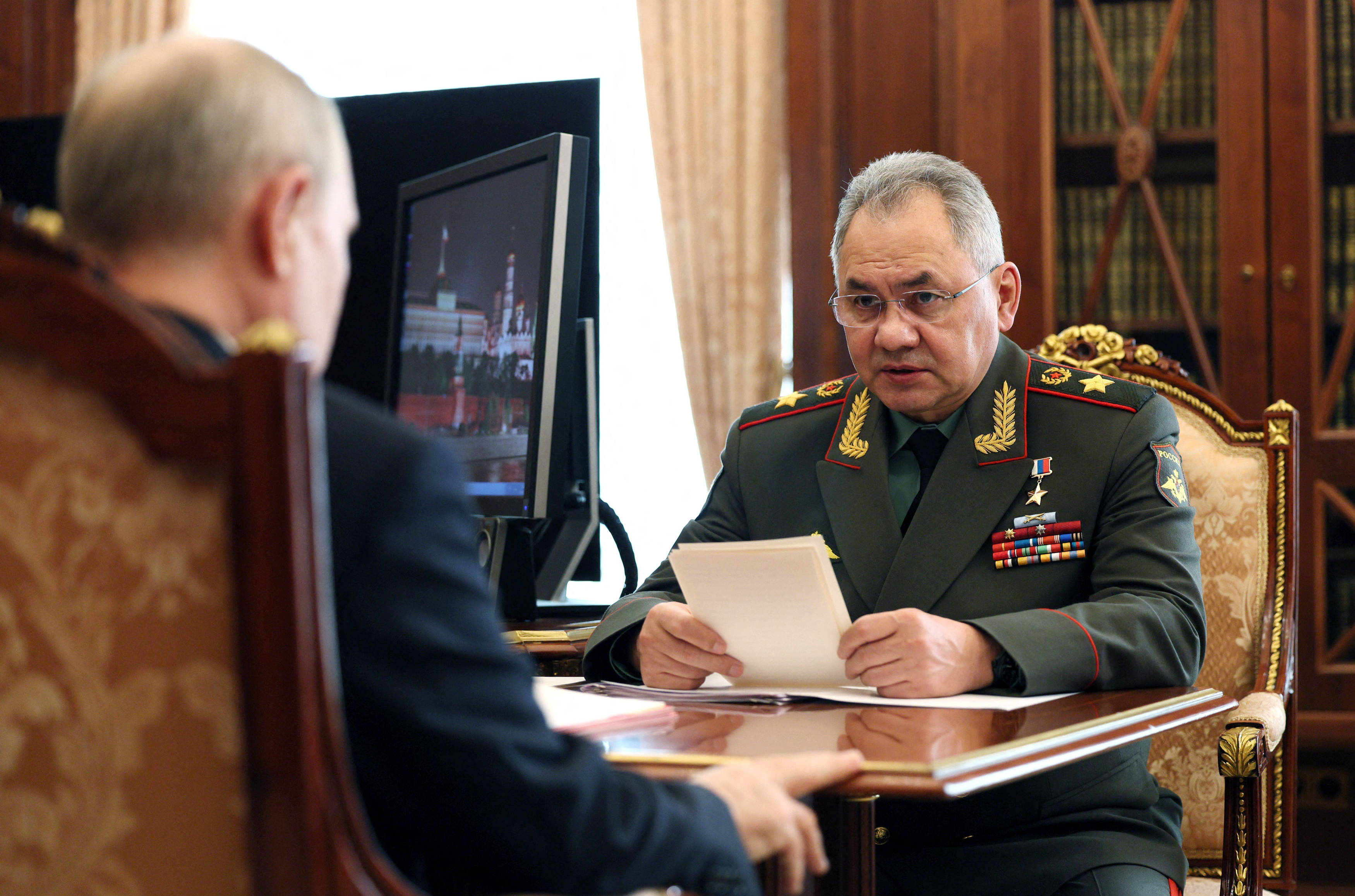 Shoigu lying to Putin about “colossal” battlefield failures, Prigozhin says