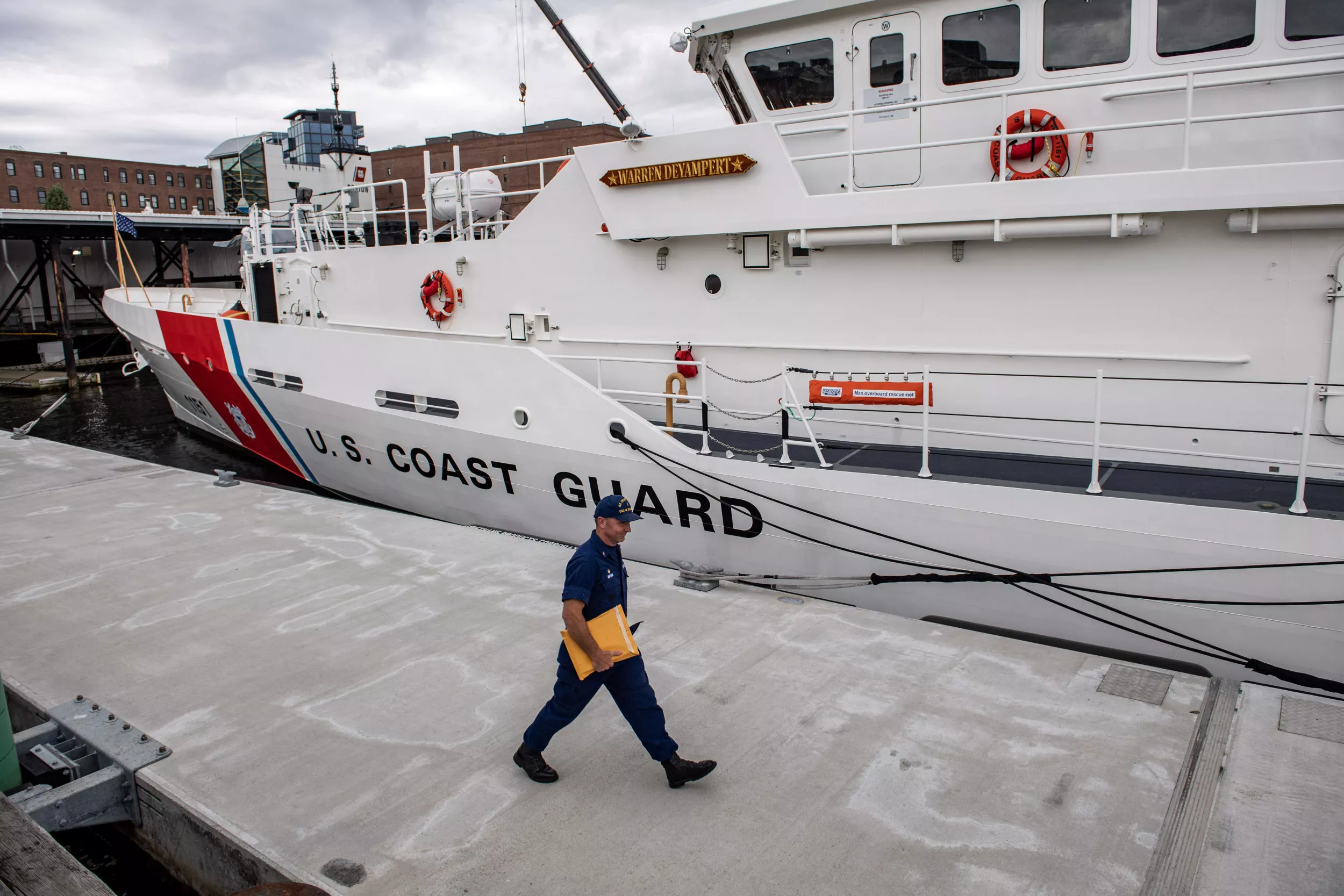 U.S. Coast Guard Faces Questions Over Failure To Rescue Titanic Sub - Vimarsana News