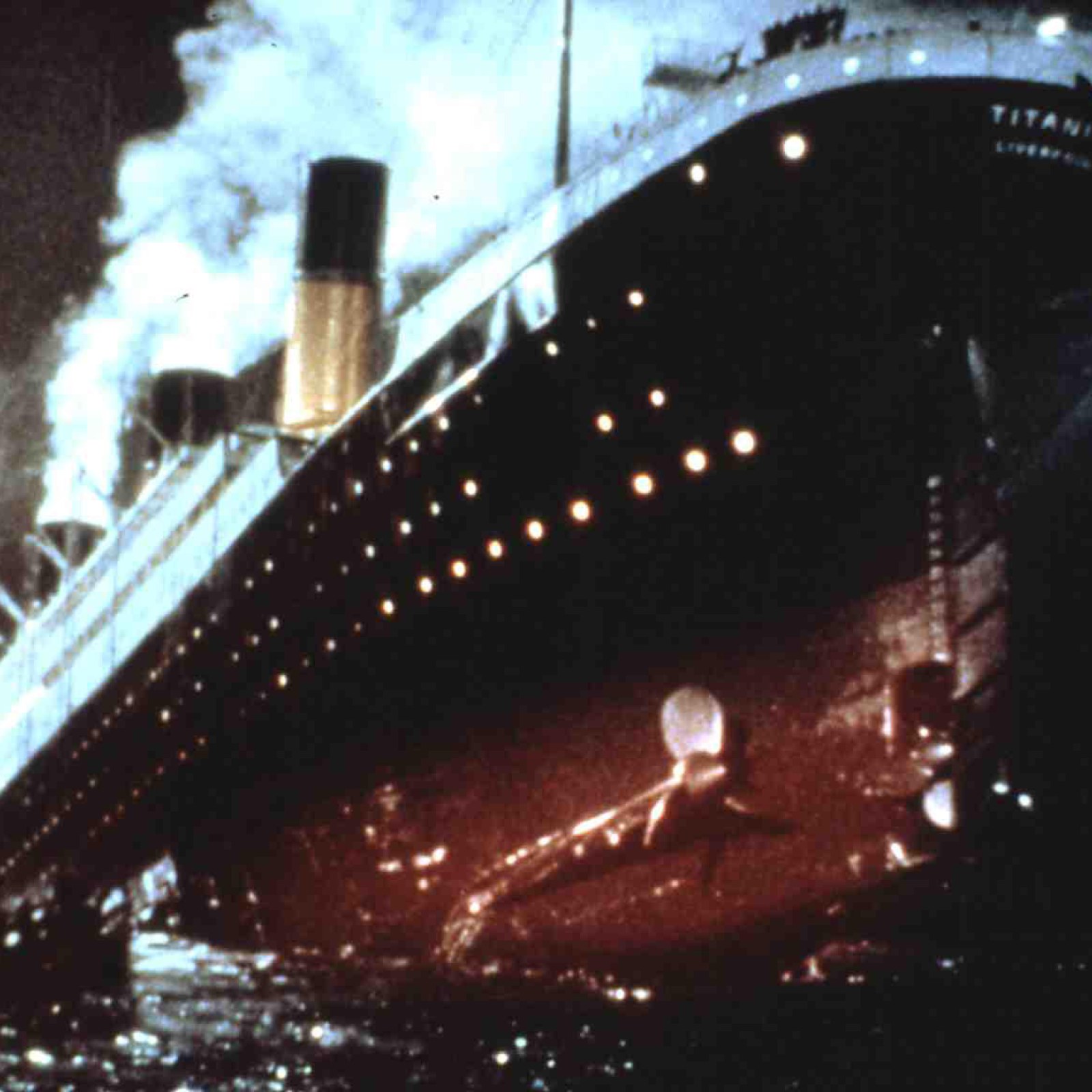 Rms Titanic Vintage Sinking Model | mygateway2success.com