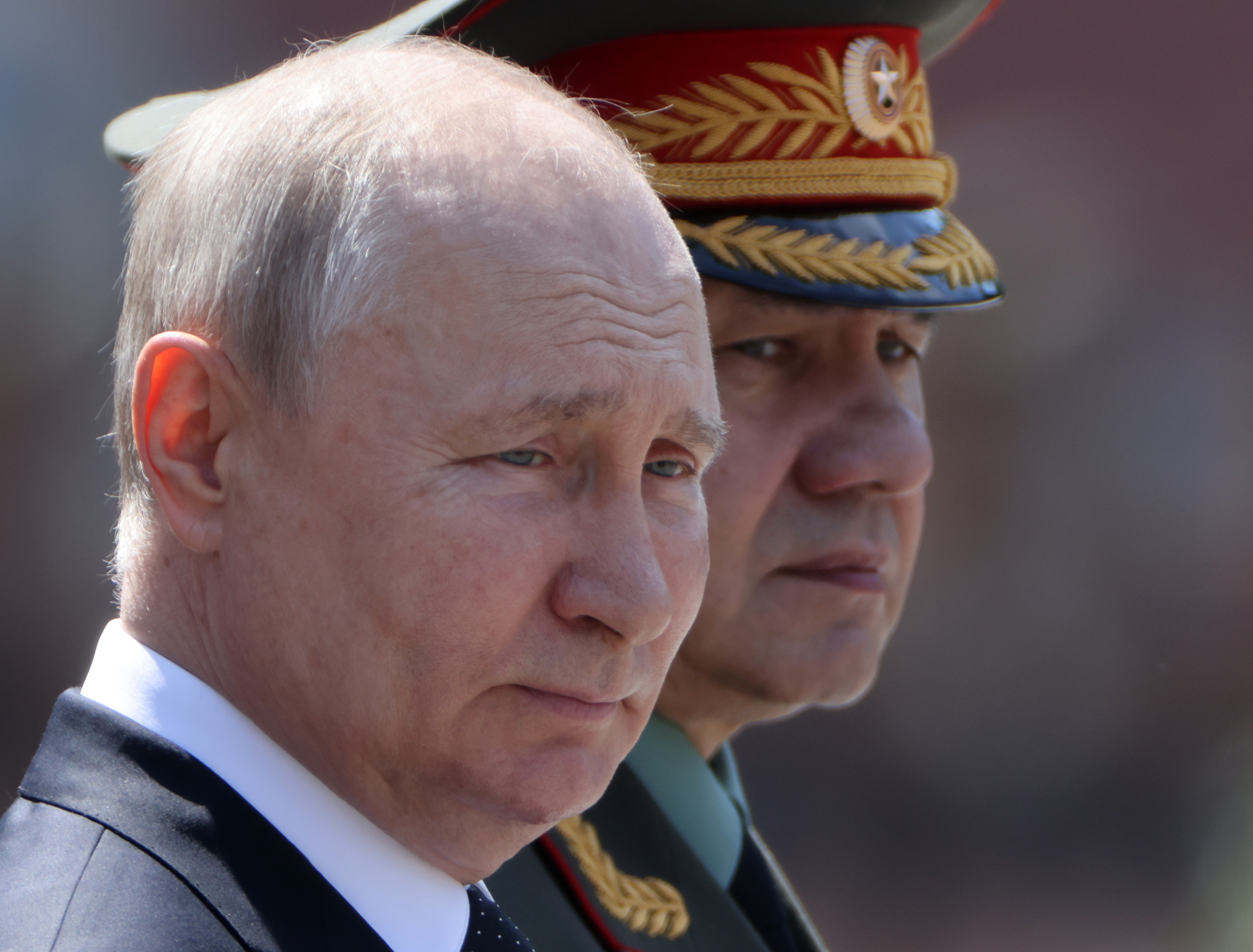 Putin may feel “need to reassert authority,” warns ex U.S. intel officer