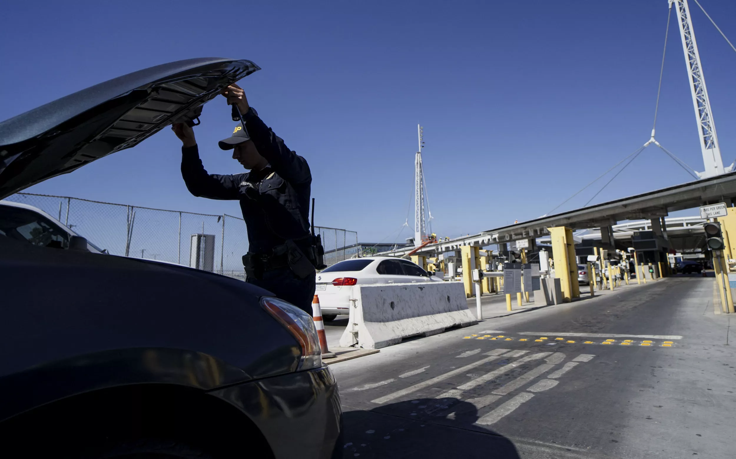 Biden Admin Expands Border Inspections Tech to Curb Fentanyl Trafficking - Vimarsana News