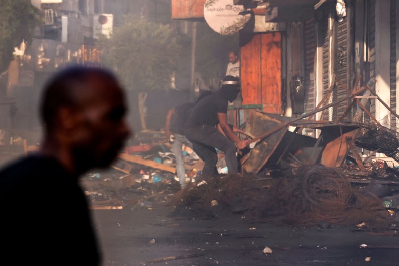 Palestinians clash with Israeli police in Jenin