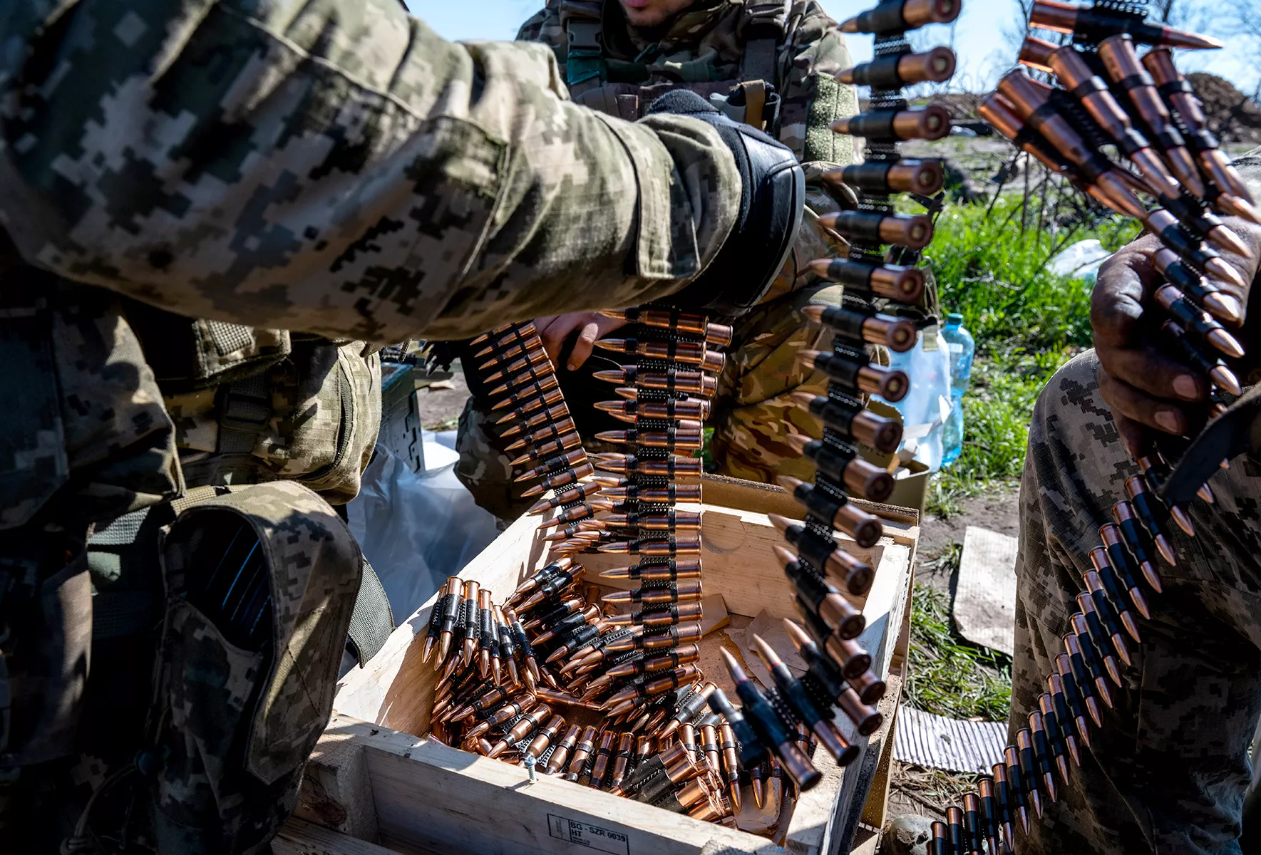Why Ukraine's Burning Through Ammo in War With Russia - Vimarsana News