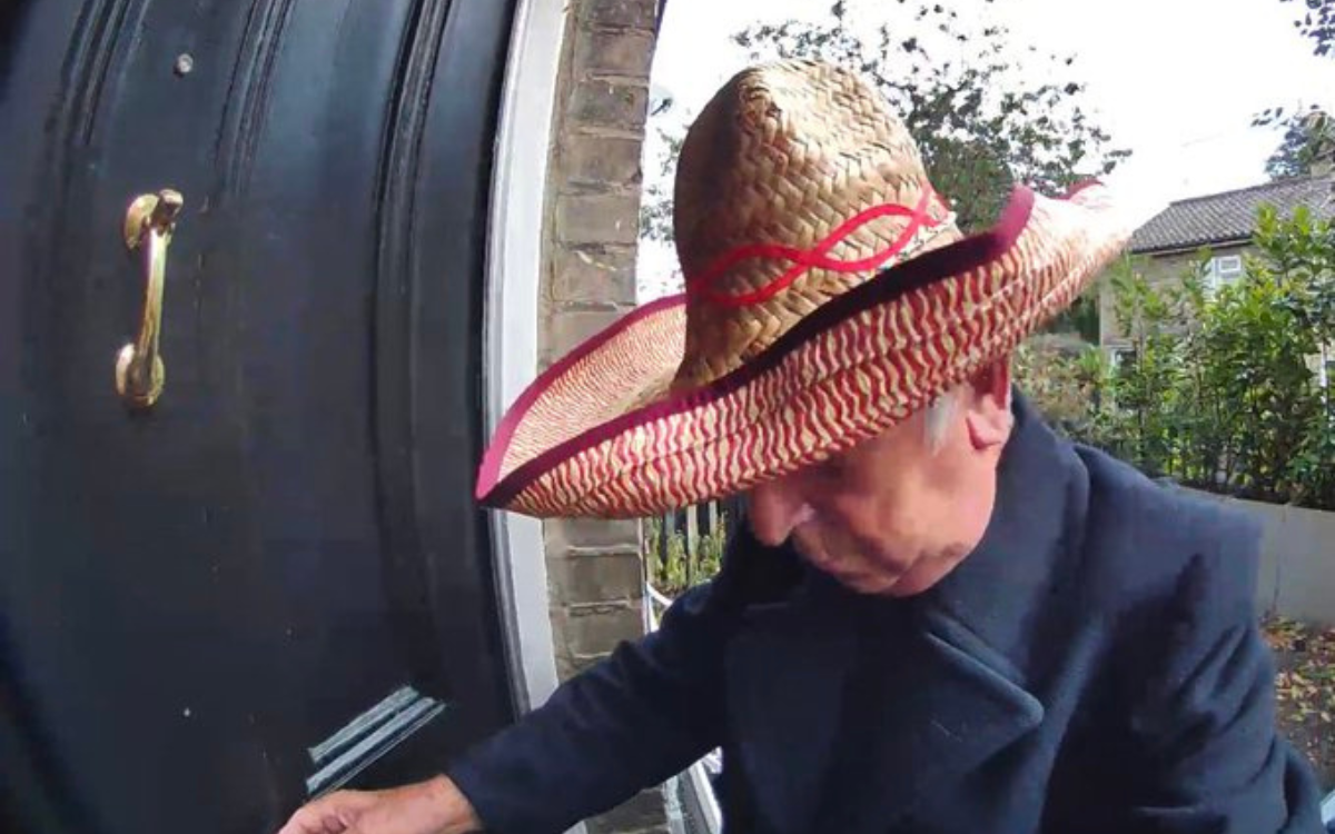 Man Shocked After Catching Housesitting Dad on CCTV Breaking His One Rule