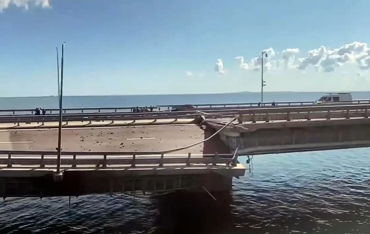 What Are the Aquatic Drones Reportedly Behind Strike on Crimea Bridge? - Vimarsana News