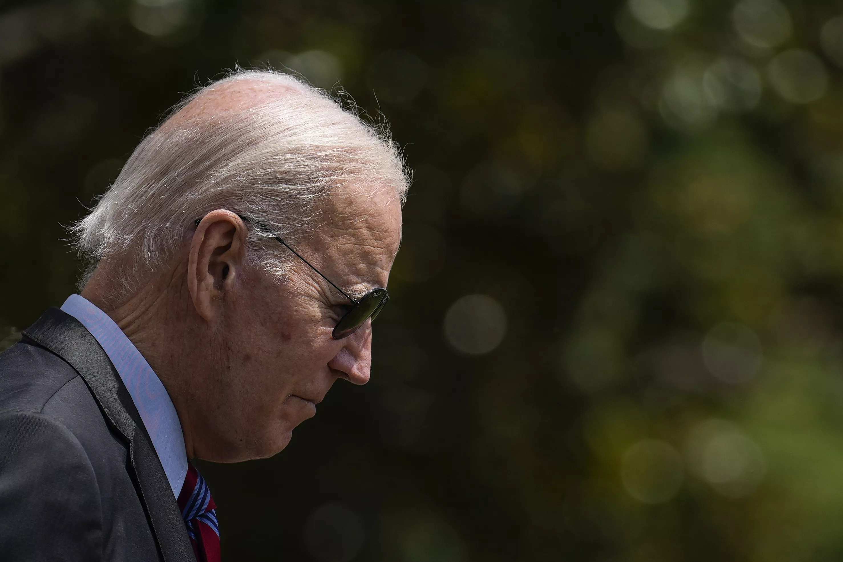 Student Loan Cancellation Gives Biden 'Anger Fuel' for Campaign - Vimarsana News