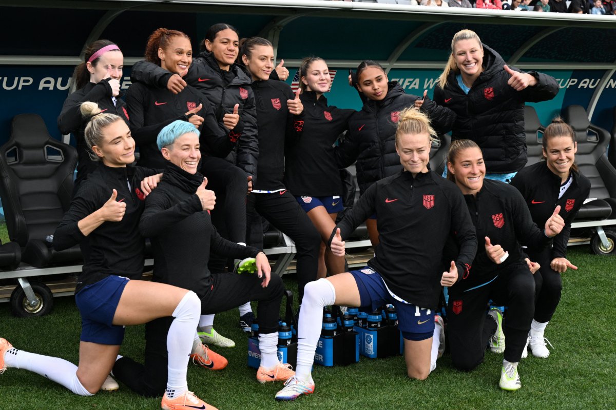 Detroit Tigers show support for US Women's National Team