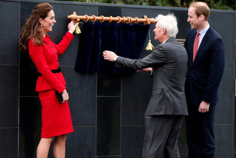 Prince William and Kate Plaque Unveiling Mishap