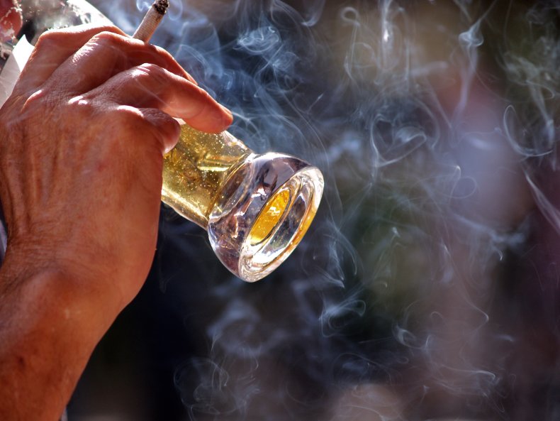 smoke in bars