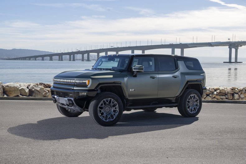 SUV Hummer EV 2024