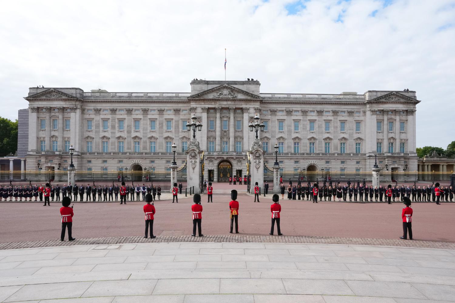 Five British Royal Palaces to See Inside This Summer - Newsweek