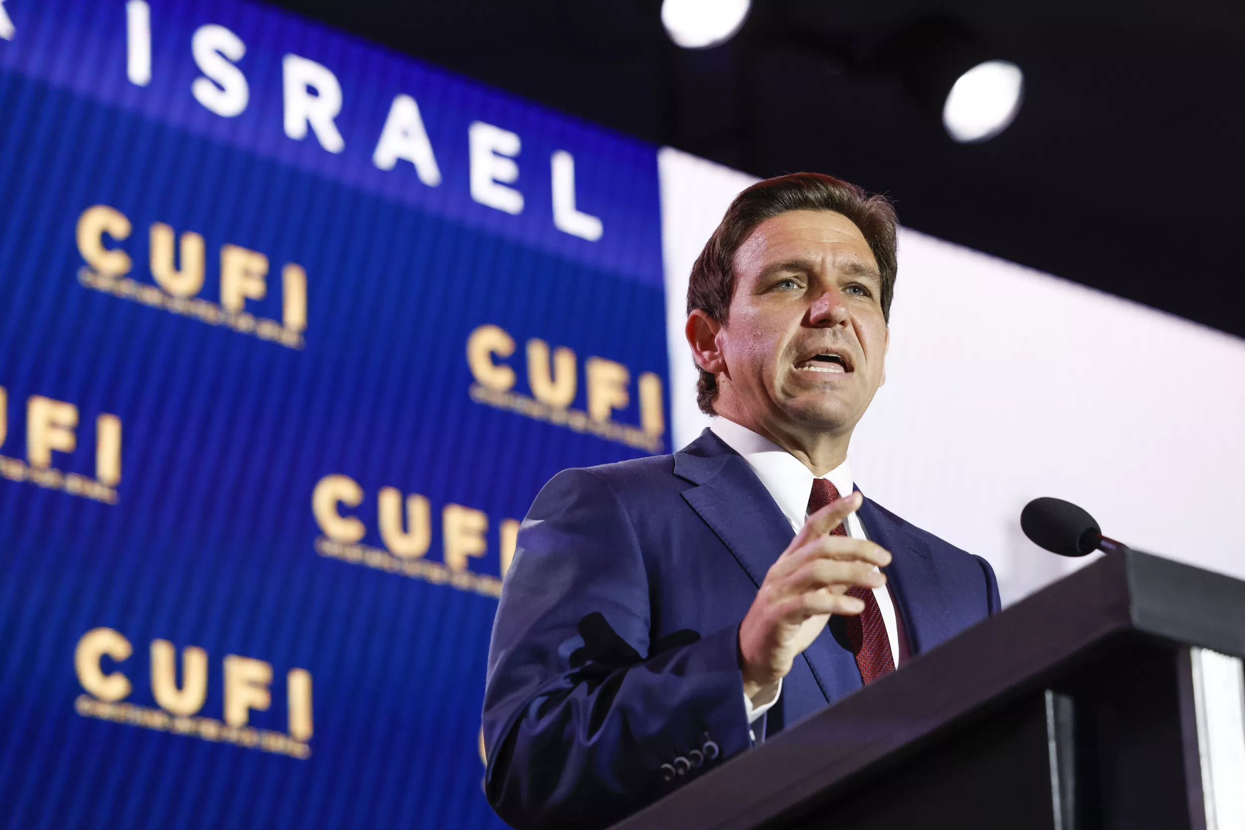 Ron DeSantis Loses High-Profile Staffers Amid Struggling Campaign - Vimarsana News