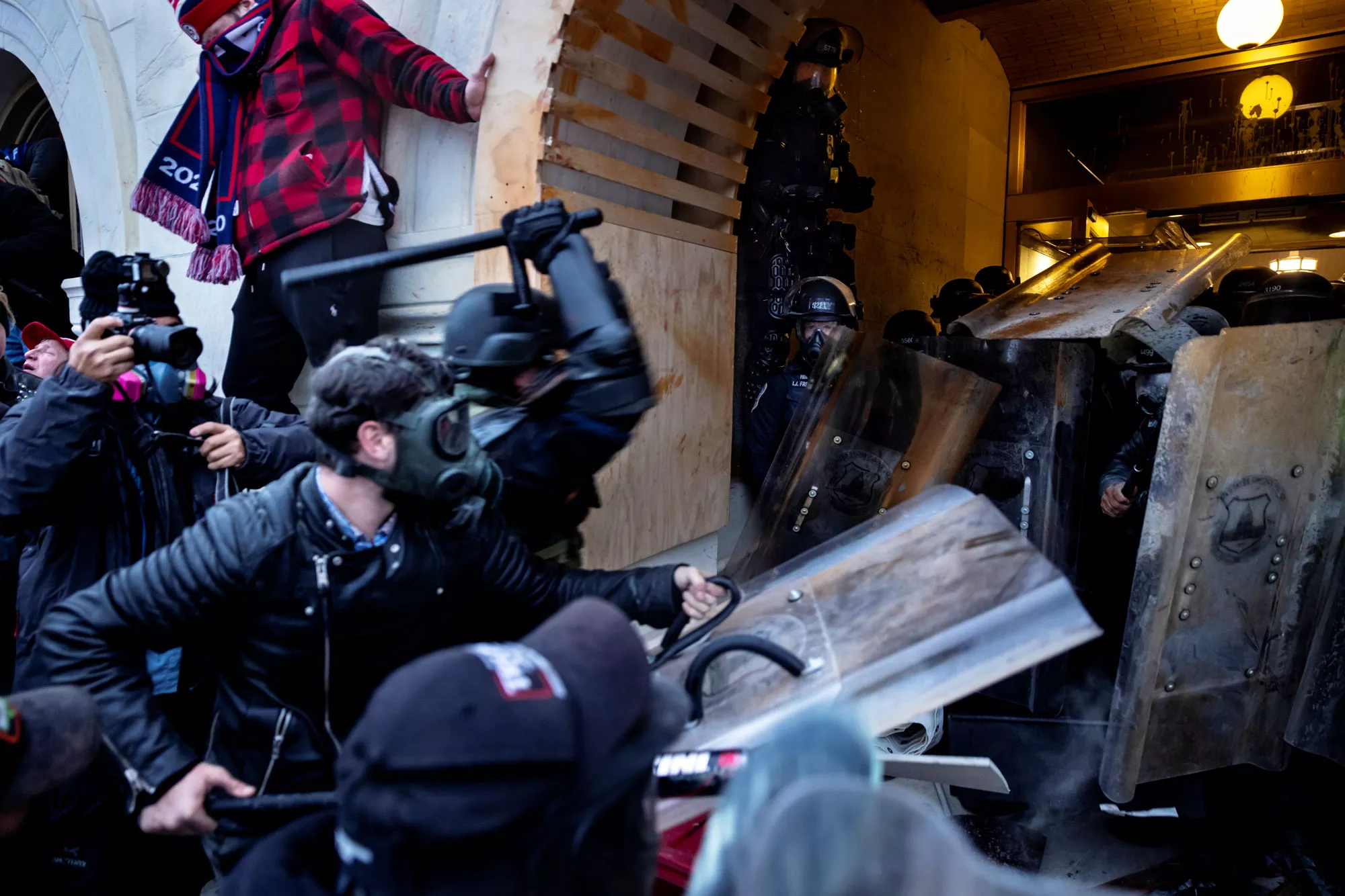 Fact Check: Was Antifa Protester Pictured at Capitol on January 6? -  Newsweek