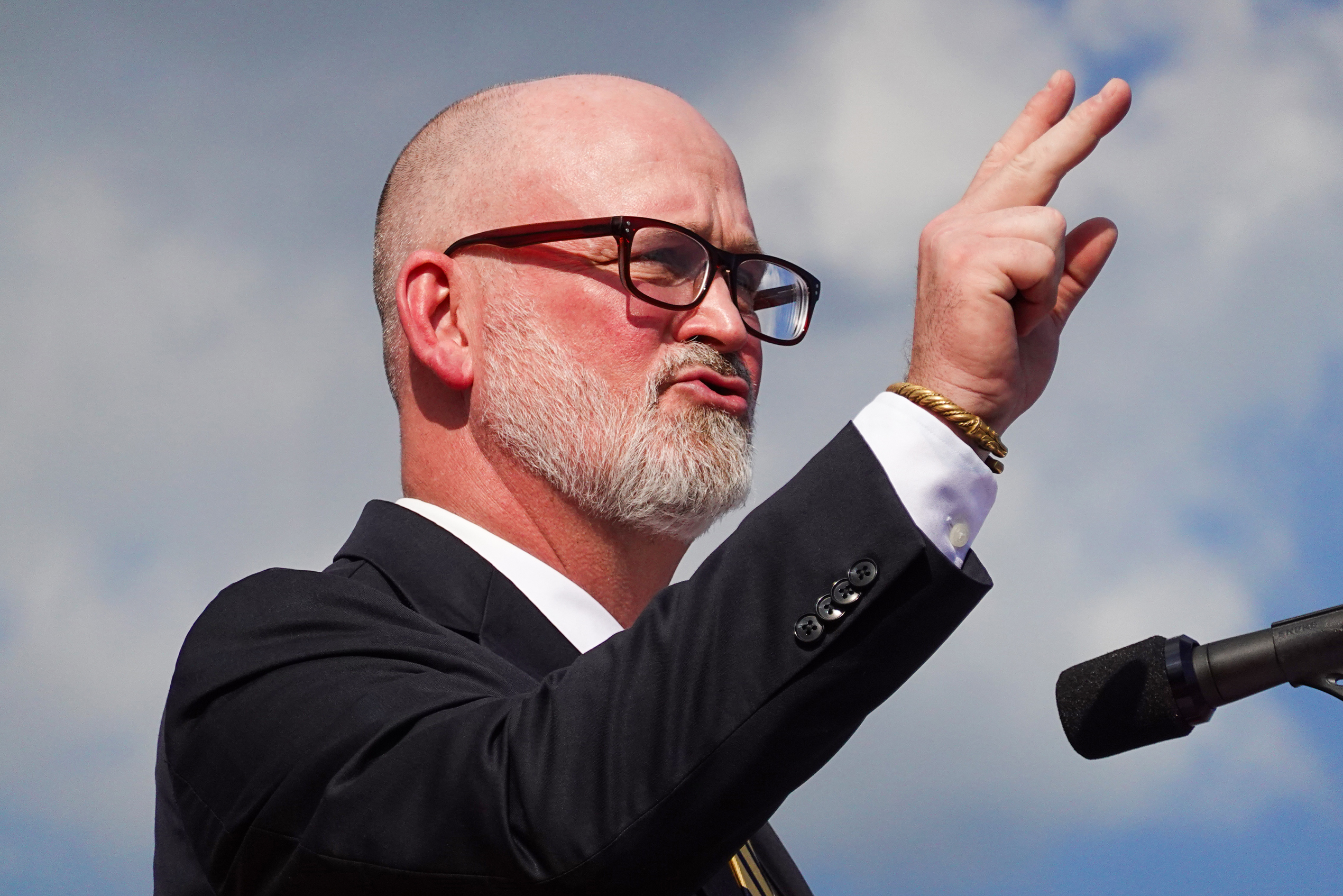 Republican Defends Screaming Expletives at Resting Teens