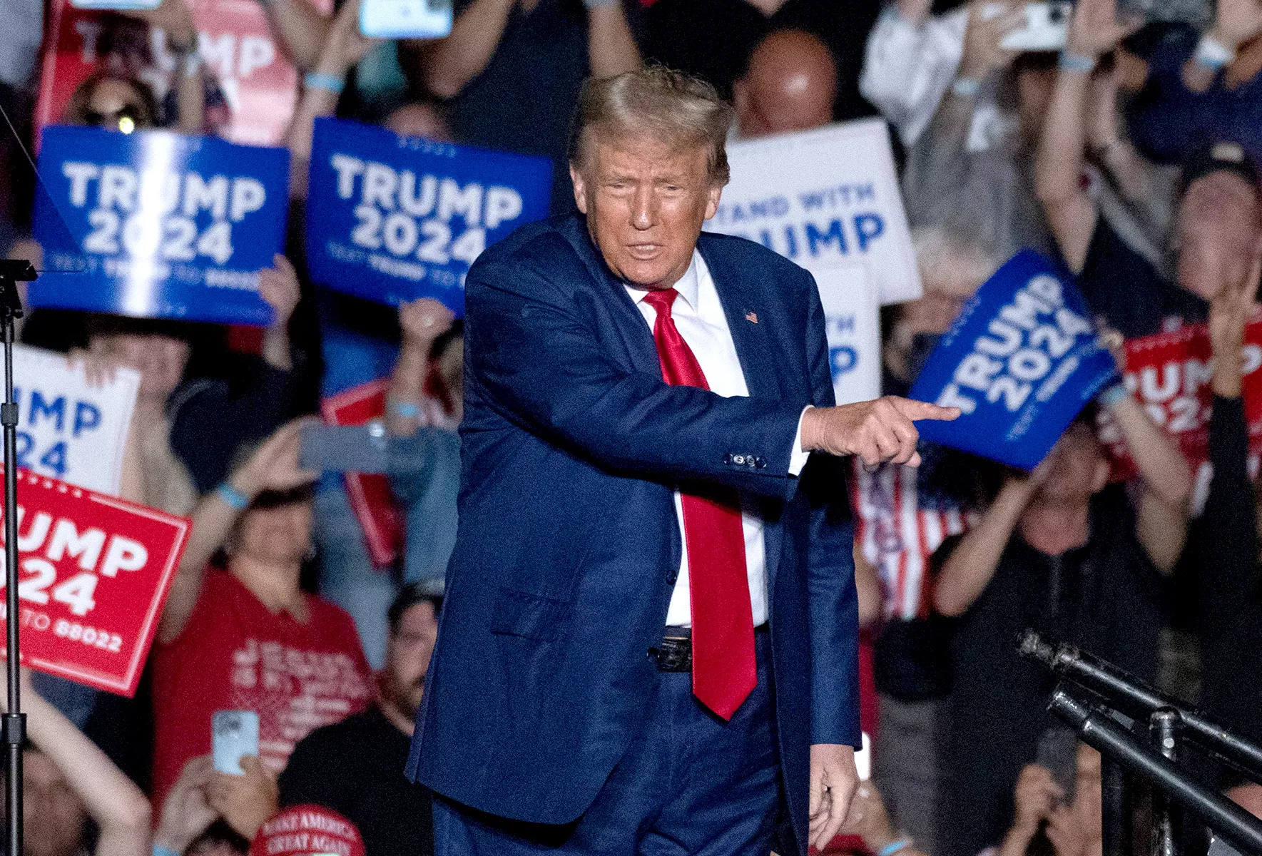 Trump's losing Christian "moral" battle to DeSantis - Vimarsana News