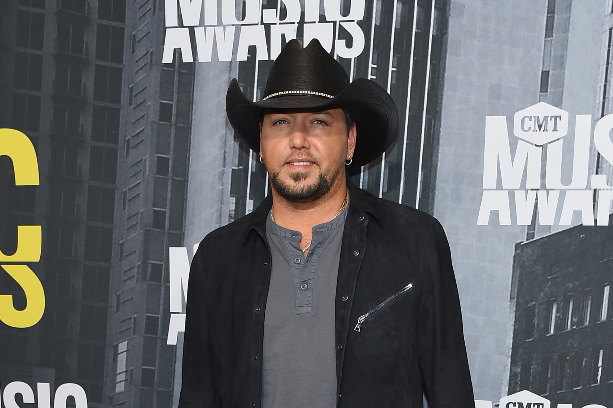 CMT pulls video for Jason Aldean's controversial song, Trump target