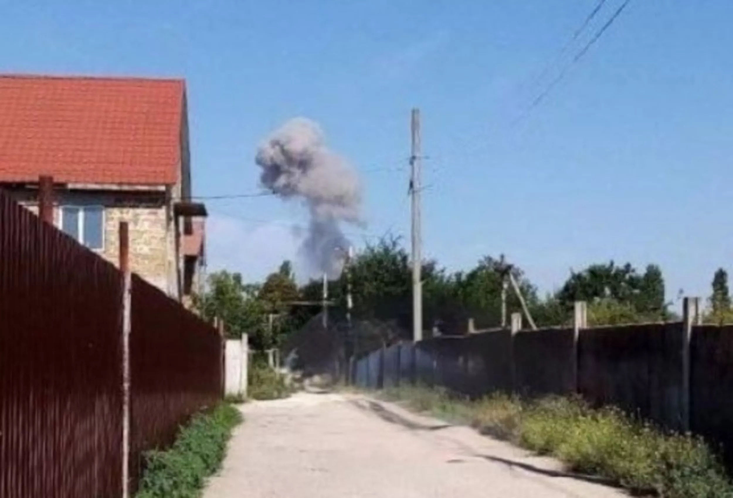 Explosion Hits Crimea Airfield Hosting Russia's 37th Air Regiment - Vimarsana News