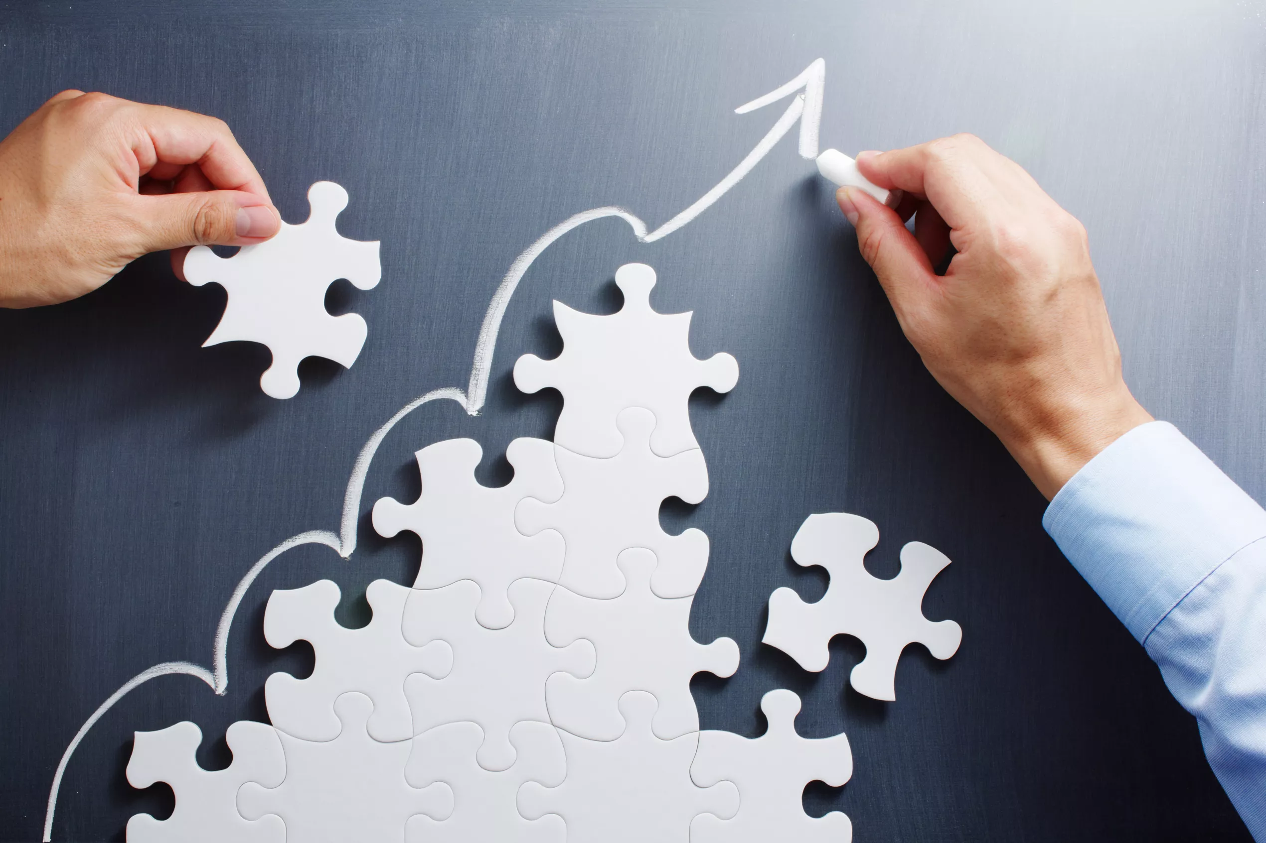 Navigating the Transition from Individual Contributor to People Leader - Vimarsana News