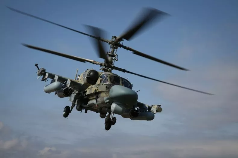 Helikopter militer Kamov Ka-52 Alligator ikut serta dalam kompetisi penerbangan militer di wilayah Krasnodar Rusia pada 28 Maret 2019. Tentara yang bertempur dengan Brigade ke-47 Ukraina dilaporkan menghancurkan salah satu helikopter serang pengintai Moskow di dekat Robotyne, di wilayah Zaporizhzhia Ukraina.
