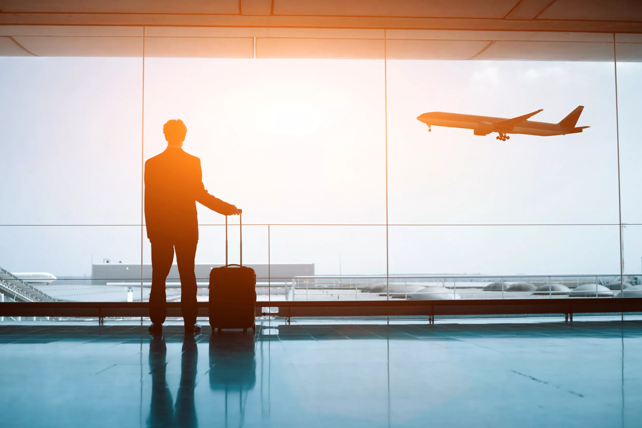 Passenger Who 'Chose Money' Over Catching Earlier Flight to Fiancée Backed - Vimarsana News