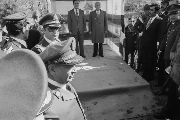 Syria, and, Lebanon, Presidents, meet, in, 1975