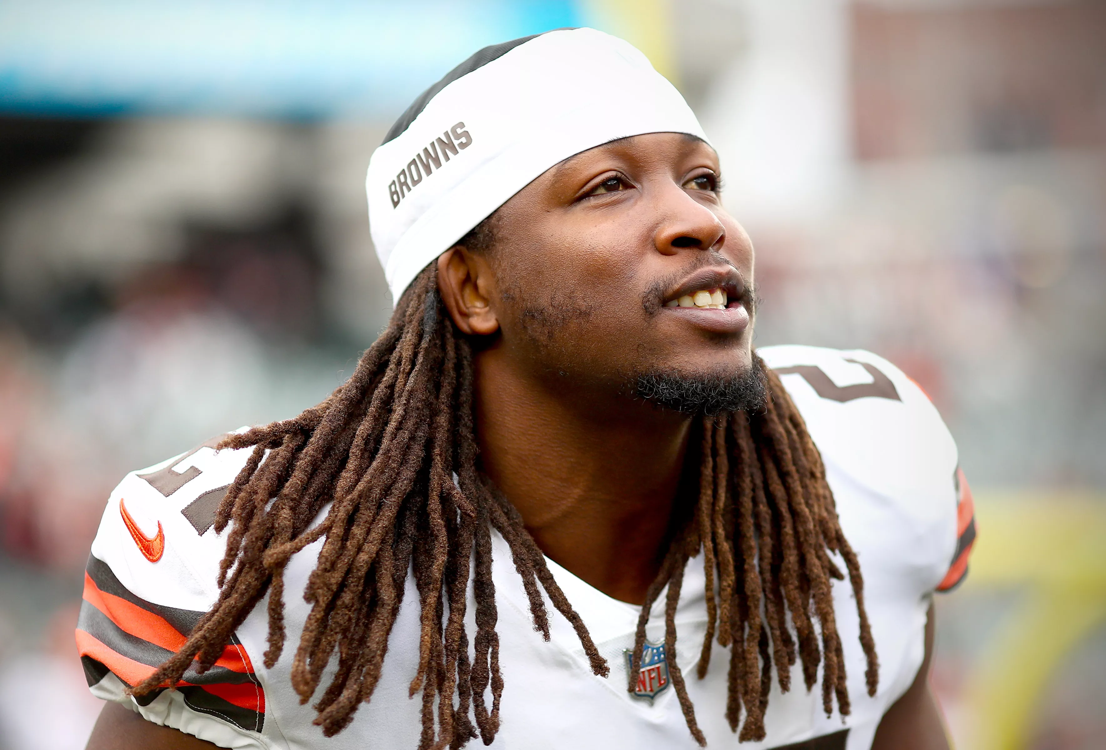 Kareem Hunt Perfectly Explains the Current Reality of NFL Running Backs - Vimarsana News
