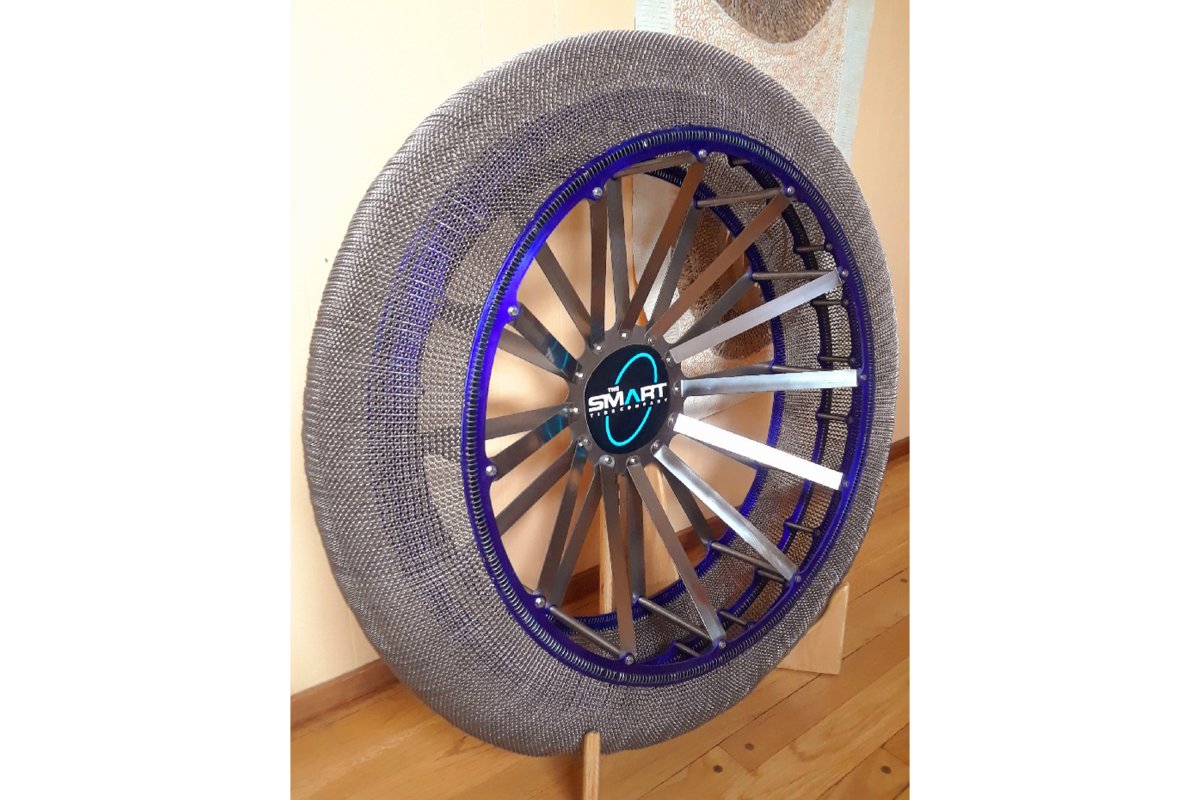 Space tire