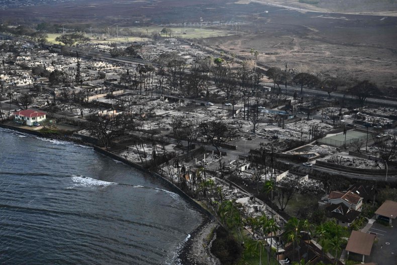 Map Shows Oprah's Maui Properties as Hawaii Wildfire Spreads – United ...