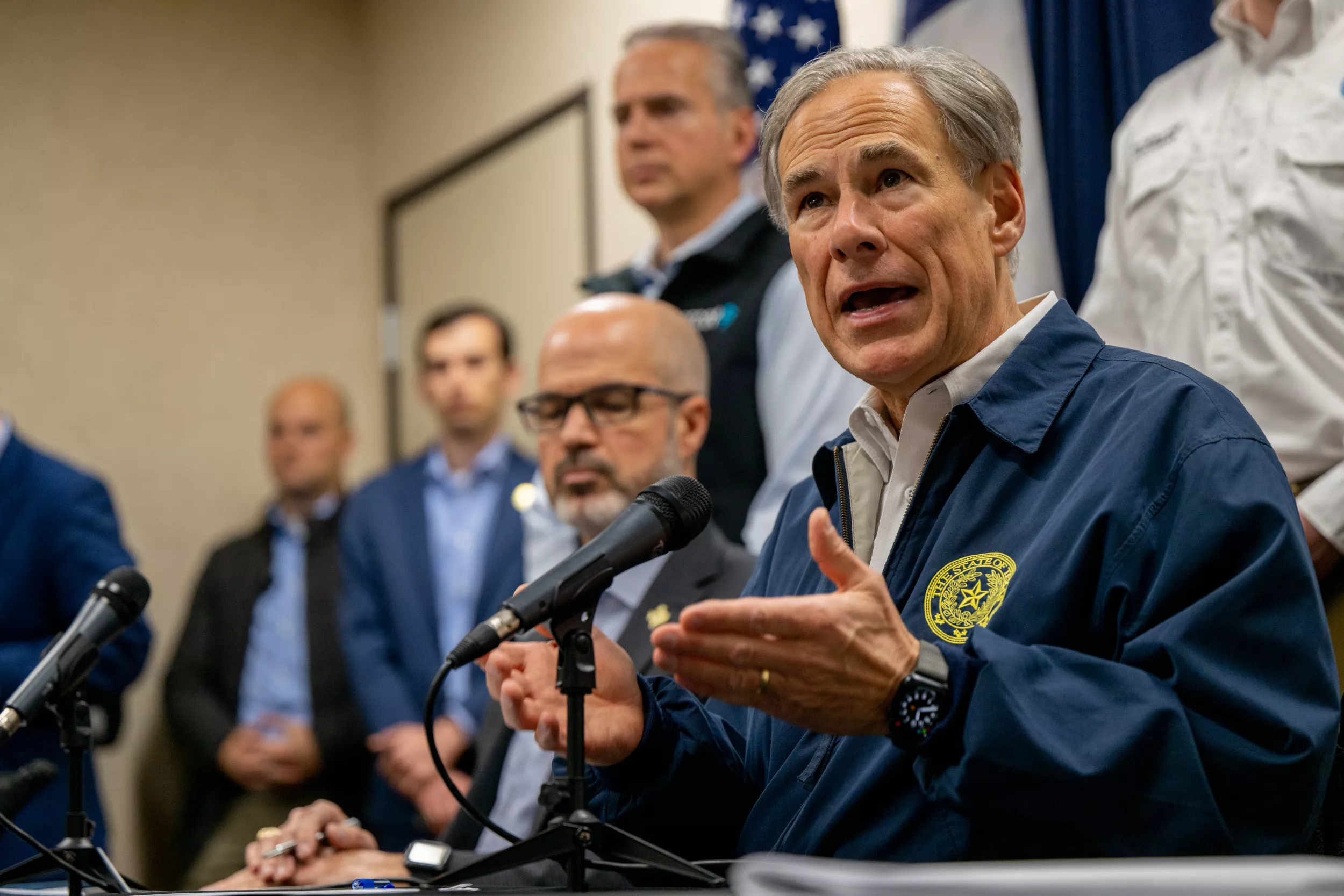 Greg Abbott Faces More Backlash as Migrant Child Dies on Bus: 'Barbaric' - Vimarsana News