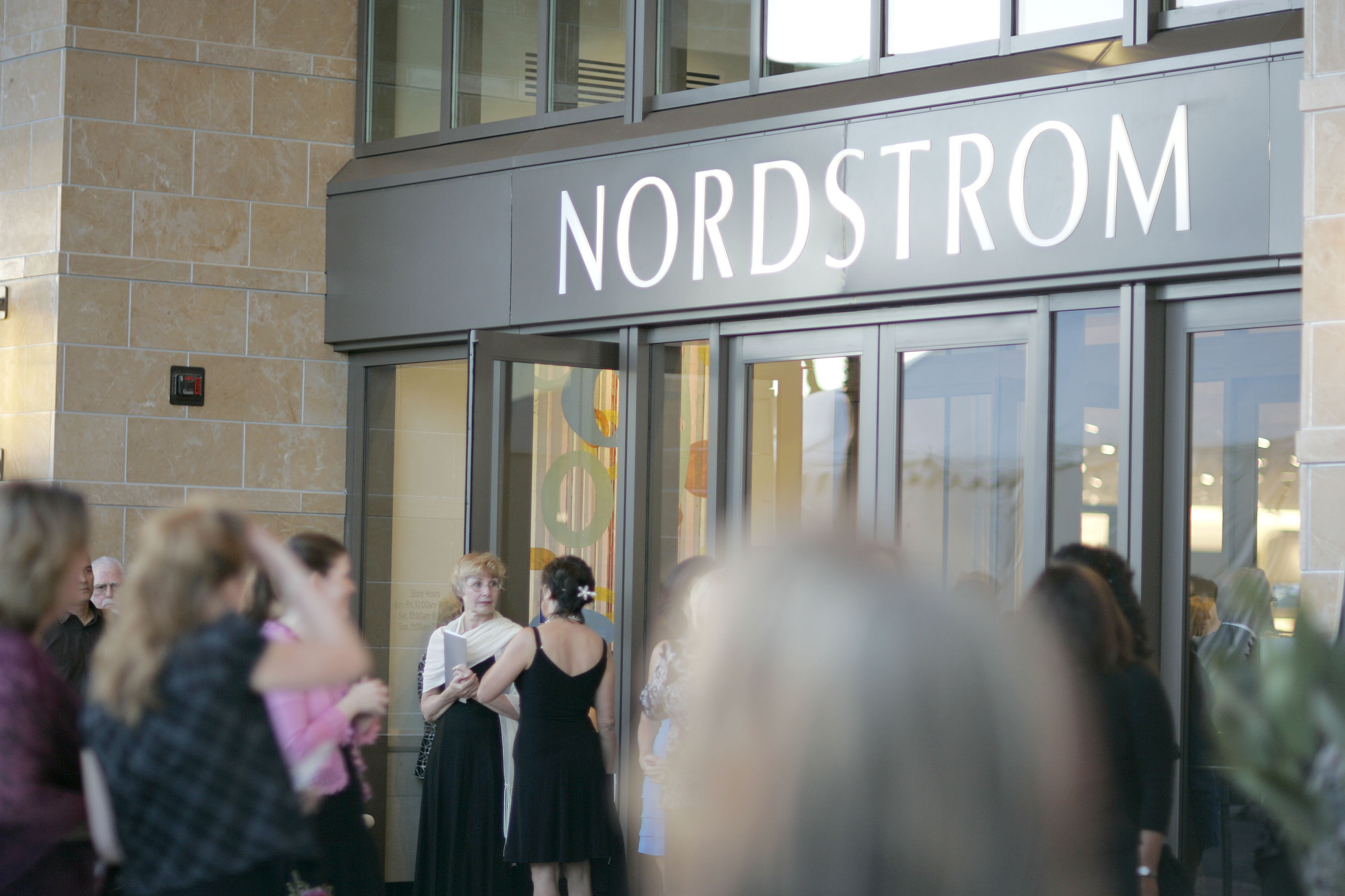 Timeline: California Stores Like Macy's, Nordstrom, Looted in Raids