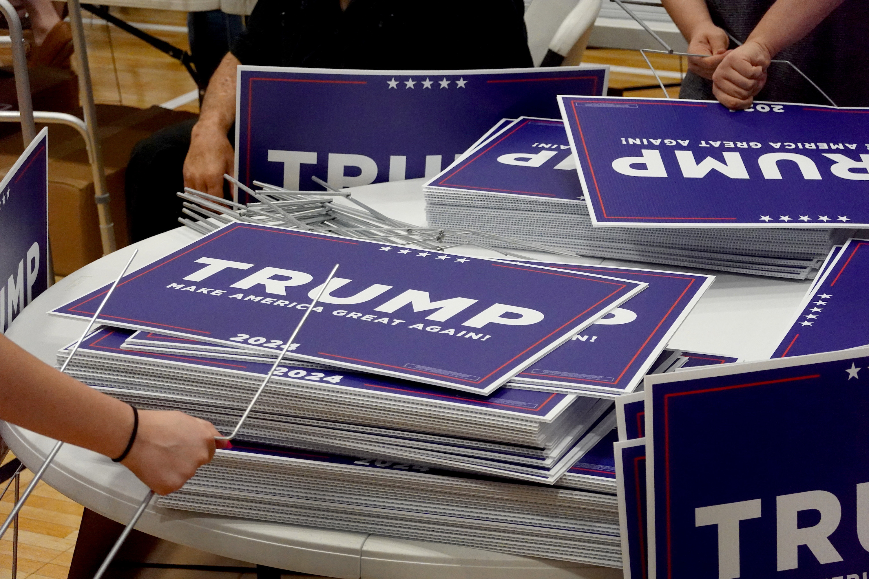 Trump Notes in Toilet Were Better Left to the Imagination